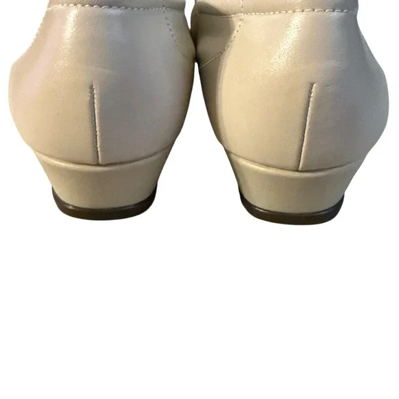 SAS 9.5 Wide Tripad Comfort Loafers Cream Leather - Picture 3 of 9